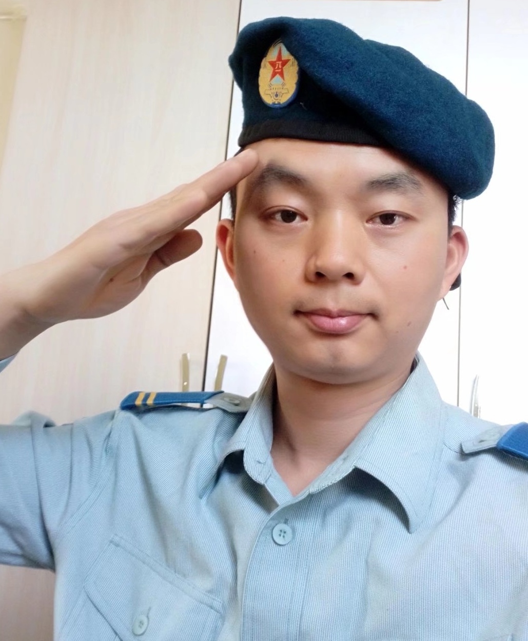 [情谊T台秀]+闪耀之星+墨明智